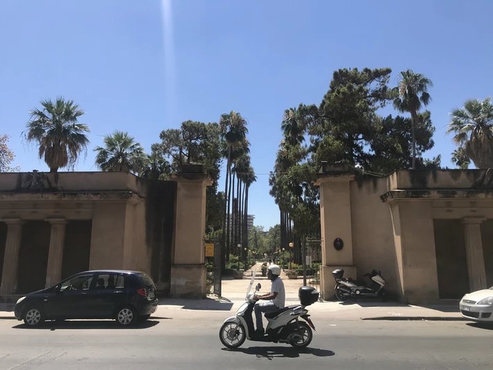 Der Eingangsbereich des Parks der Villa Giulia
