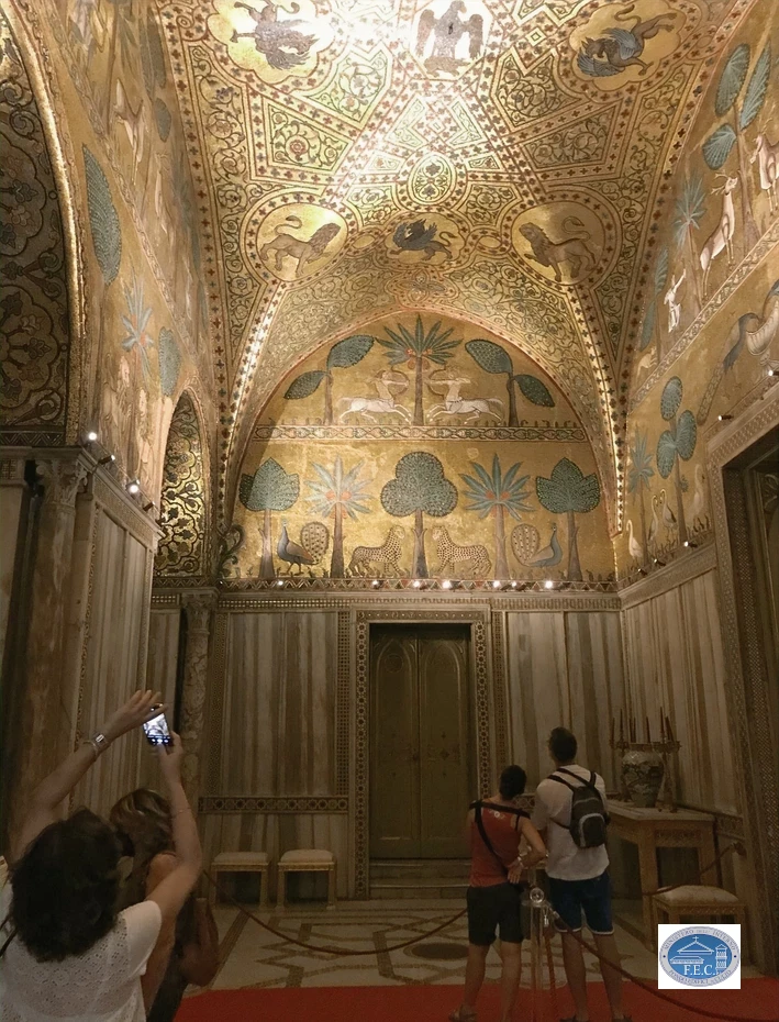 Das Zimmer von König Roger im Palazzo Reale