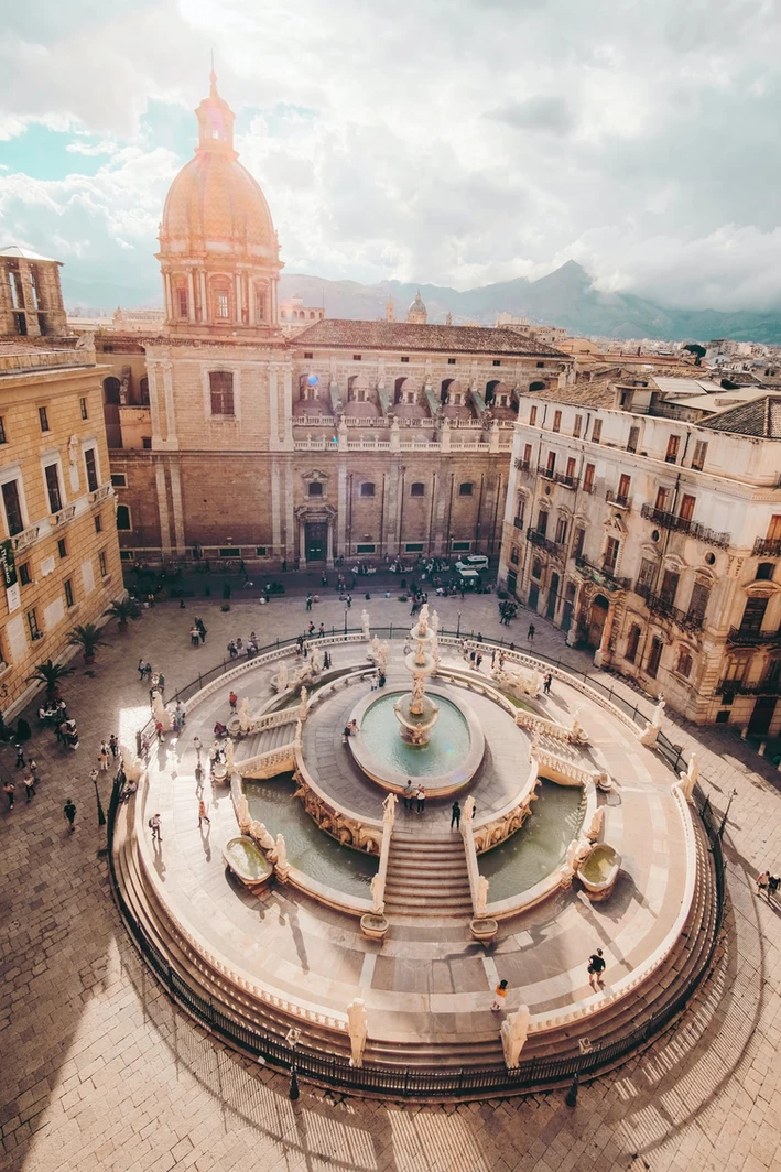 Die Piazza Pretoria in Palermo aus der Vogelperspektive 