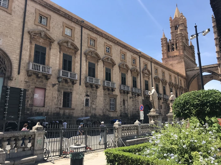 Blick auf das Diözesanmuseum in Palermo