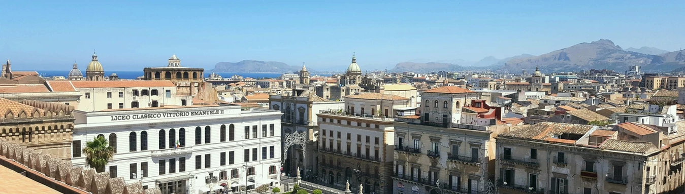 Blick auf Palermo vom Dach der Kathedrale