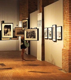 Ausstellung mit Fotografien im GAM